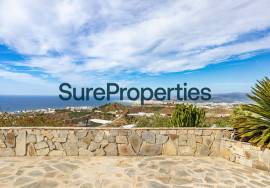 Villa with pool and sea views in Algarrobo Villa with pool and sea views in Algarrobo