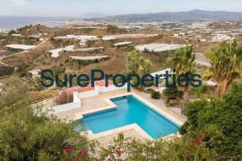 Villa with pool and sea views in Algarrobo Villa with pool and sea views in Algarrobo