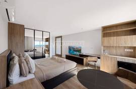 2 bedroom duplex apartment with sea view refurbished, furnished and equipped with AL License located 1.2 kms from the famous Praia da Oura in Albufeira. 2 bedroom duplex apartment with sea view refurbished, furnished and equipped with AL License located 1.2 kms from the famous Praia da Oura in Albufeira.