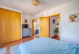 3-Bedroom Townhouse for Sale in Fuseta with Sea Views, Garden & Jacuzzi