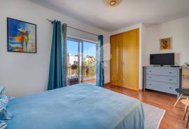 3-Bedroom Townhouse for Sale in Fuseta with Sea Views, Garden & Jacuzzi
