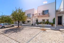 3-Bedroom Townhouse for Sale in Fuseta with Sea Views, Garden & Jacuzzi