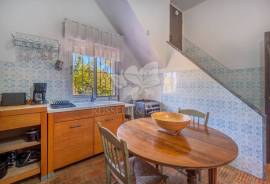 Characterful 4 or 5 Bedroom detached Villa Near Fuseta.