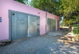 Characterful 4 or 5 Bedroom detached Villa Near Fuseta.
