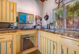 Characterful 4 or 5 Bedroom detached Villa Near Fuseta.