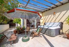 3 bedroom villa with garden plot of c.1100 m2 near to Fuseta, East Algarve 3 bedroom villa with garden plot of c.1100 m2 near to Fuseta, East Algarve