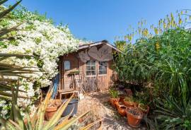 3 bedroom villa with garden plot of c.1100 m2 near to Fuseta, East Algarve 3 bedroom villa with garden plot of c.1100 m2 near to Fuseta, East Algarve