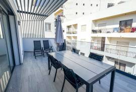 2 bedroom apartment for annual rental with Sea View 100 Meters from the Beach in Quarteira 2 bedroom apartment for annual rental with Sea View 100 Meters from the Beach in Quarteira