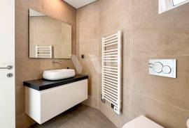 2 bedroom apartment for annual rental with Sea View 100 Meters from the Beach in Quarteira 2 bedroom apartment for annual rental with Sea View 100 Meters from the Beach in Quarteira