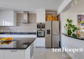 Contemporary Coastal Living with Panoramic Ocean Views, Praia da Luz Contemporary Coastal Living with Panoramic Ocean Views, Praia da Luz