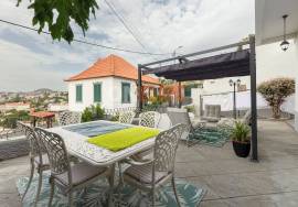 4 bedroom villa with sea view in Santa Luzia, Funchal 4 bedroom villa with sea view in Santa Luzia, Funchal