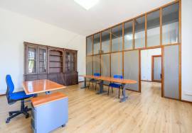 Office in Aveleda Vila do Conde with 80 m2