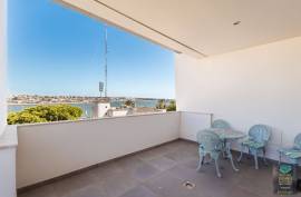 Wake up every day with Rio at your feet! Splendid T3 with large balconies and parking.