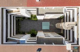 Wake up every day with Rio at your feet! Splendid T3 with large balconies and parking.
