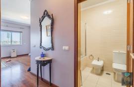Wake up every day with Rio at your feet! Splendid T3 with large balconies and parking.