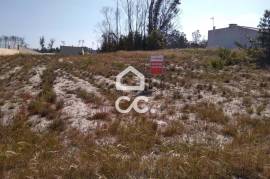 Land with feasibility of urban construction with an area of 1,660 m2, located in Vieira de Leiria, about 3 km from Praia da Vieira, in a quiet residential area. Contact us. Land with feasibility of urban construction with an area of 1,660 m2, located in Vieira de Leiria, about 3 km from Praia da Vieira, in a quiet residential area. Contact us.