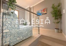 SEMI-DETACHED HOUSE WITH HUGE GARAGE (35 sqm)