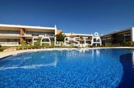 SEMI-DETACHED HOUSE WITH HUGE GARAGE (35 sqm)