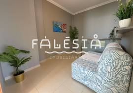 SEMI-DETACHED HOUSE WITH HUGE GARAGE (35 sqm)