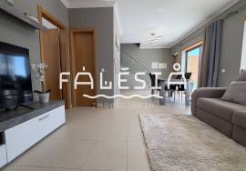 SEMI-DETACHED HOUSE WITH HUGE GARAGE (35 sqm)