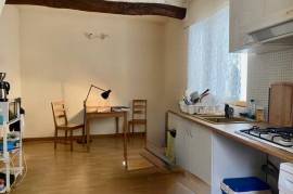 A Cute Stone Village House To Refresh With 2 Bedrooms In A Lively Village.
