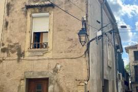 A Cute Stone Village House To Refresh With 2 Bedrooms In A Lively Village.