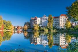 Investment: 2 Vacant Apartments with Balcony, Lift & Parking in Charlottenburg