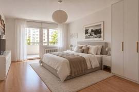 Investment: 2 Vacant Apartments with Balcony, Lift & Parking in Charlottenburg
