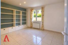 10 room, 270m2 House for sale in Roujan - 690 000 € * 10 room, 270m2 House for sale in Roujan - 690 000 € *