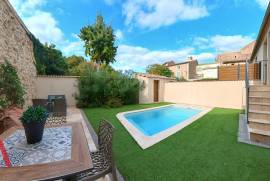3 room, 100m2 Stone house for sale in Saint genies de fontedit - 299 000 € * 3 room, 100m2 Stone house for sale in Saint genies de fontedit - 299 000 € *