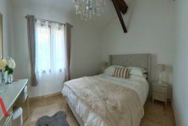 3 room, 100m2 Stone house for sale in Saint genies de fontedit - 299 000 € * 3 room, 100m2 Stone house for sale in Saint genies de fontedit - 299 000 € *