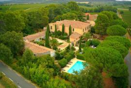 4 room, 75m2 Residential flat for sale in Pezenas - 225 000 € *