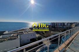 3-Bedroom Penthouse in Oasis Complex, Ravda — First Line to the Sea