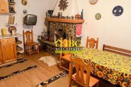 Property for Sale with Two Houses and a Garage – Total Built-up Area 210 sq.m., Plot 1400 sq.m.