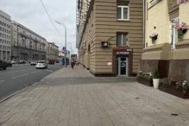 Стрит-ритейл •216,4м2 • 1-Я ЛИНИЯ