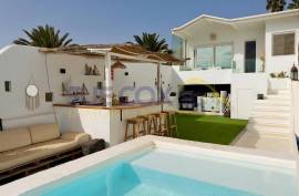2 Bedroom Villa For Sale 2 Bedroom Villa For Sale