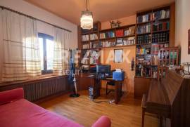 House 300 sq.m for sale House 300 sq.m for sale