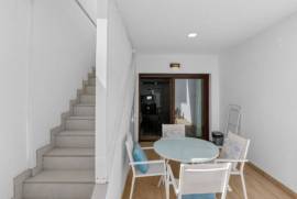 listing listing