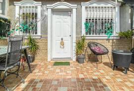 listing listing