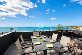 Renovated 3 Bedroom Apartment with Sea View in Armação de Pêra