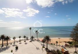 Renovated 3 Bedroom Apartment with Sea View in Armação de Pêra