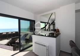 Renovated 3 Bedroom Apartment with Sea View in Armação de Pêra