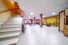 listing listing