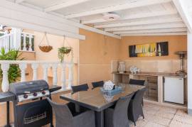 listing listing