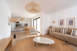 Co-ownership of a 2-bedroom apartment with an additional room, Period “A”, and a private swimming pool, in the Pestana Porto Covo Village tourist resort.