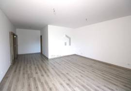 New 3 bedroom apartment in Loulé with parking and storage room