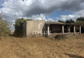 Warehouse near Lourinhã