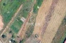 Land with the possibility of construction up to 300 m2 Land with the possibility of construction up to 300 m2