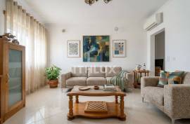 2 Bedroom Apartment Furnished and Equipped in Nazaré