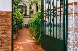 Sale of BARE OWNERSHIP with lifetime right of use for the current owners – Investment opportunity in the centre of Algarrobo Sale of BARE OWNERSHIP with lifetime right of use for the current owners – Investment opportunity in the centre of Algarrobo